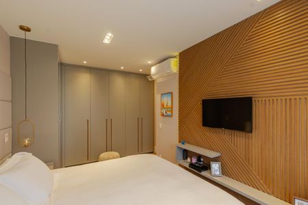 Apartamento à venda com 168m², 3 quartos e 3 vagas Apartamento à venda com 168m², 3 quartos e 3 vagasSuíte 2