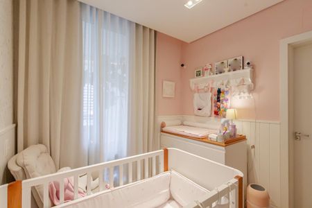 Apartamento à venda com 168m², 3 quartos e 3 vagas Apartamento à venda com 168m², 3 quartos e 3 vagasSuíte 1