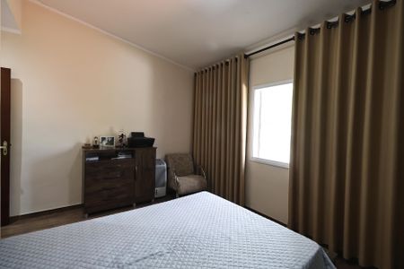 Casa de condomínio à venda com 140m², 3 quartos e 4 vagasQuarto 2