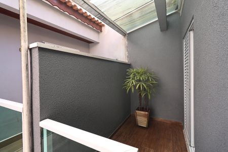 Casa de condomínio à venda com 140m², 3 quartos e 4 vagasSacada