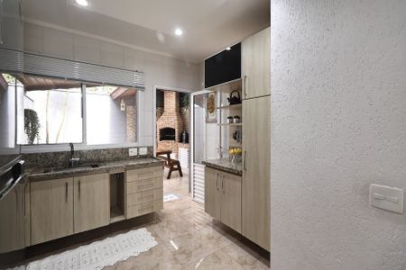 Casa de condomínio à venda com 140m², 3 quartos e 4 vagasCozinha