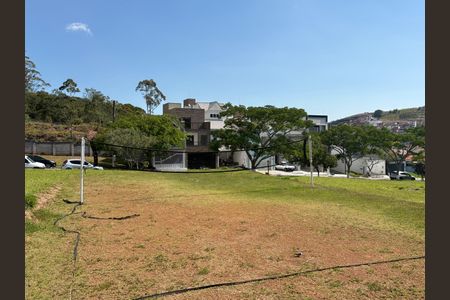 Casa de condomínio à venda com 140m², 3 quartos e 4 vagasQuadra vôlei