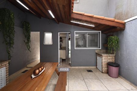 Casa de condomínio à venda com 140m², 3 quartos e 4 vagasÁrea gourmet