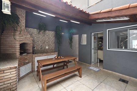 Casa de condomínio à venda com 140m², 3 quartos e 4 vagasÁrea gourmet