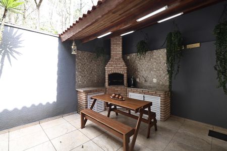 Casa de condomínio à venda com 140m², 3 quartos e 4 vagasÁrea gourmet