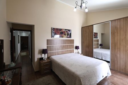 Casa de condomínio à venda com 140m², 3 quartos e 4 vagasSuite