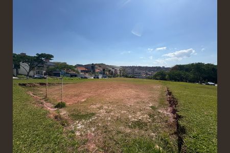 Casa de condomínio à venda com 140m², 3 quartos e 4 vagasCampo de futebol