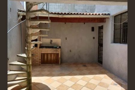 Casa à venda com 140m², 2 quartos e 3 vagas