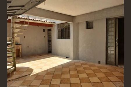 Casa à venda com 140m², 2 quartos e 3 vagas