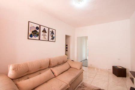 Casa à venda com 56m², 2 quartos e 2 vagasSala