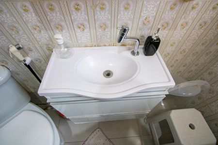 Casa à venda com 56m², 2 quartos e 2 vagasBanheiro