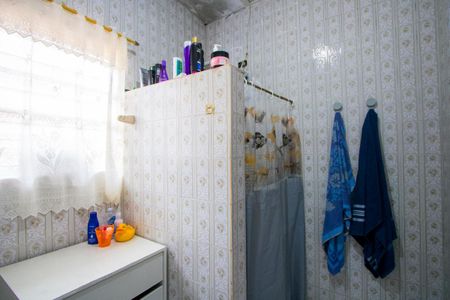 Casa à venda com 56m², 2 quartos e 2 vagasBanheiro