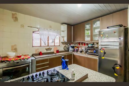 Casa para alugar com 250m², 2 quartos e 2 vagasCozinha