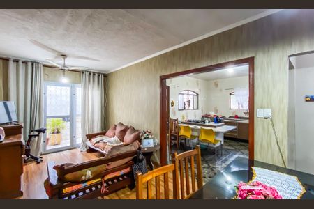 Casa para alugar com 250m², 2 quartos e 2 vagasSala