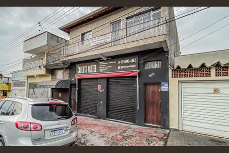 Casa para alugar com 250m², 2 quartos e 2 vagasFachada