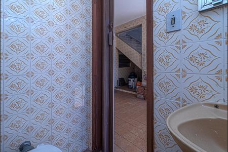 Casa à venda com 150m², 3 quartos e 2 vagas Casa à venda com 150m², 3 quartos e 2 vagasbanheiro na área de serviço _4