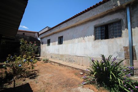 Casa à venda com 396m², 3 quartos e 6 vagasQuintal