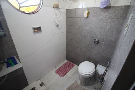 Casa à venda com 396m², 3 quartos e 6 vagasBanheiro