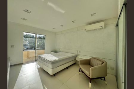 Casa de condomínio à venda com 280m², 4 quartos e 2 vagasSuíte 1