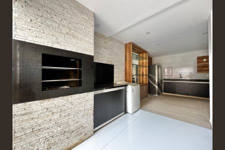 Casa de condomínio à venda com 280m², 4 quartos e 2 vagasÁrea Gourmet