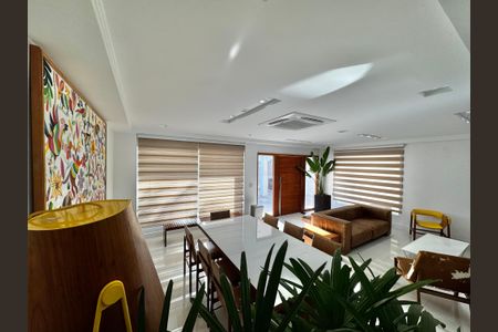 Sala de casa de condomínio à venda com 4 quartos, 280m² em Recreio dos Bandeirantes, Rio de Janeiro