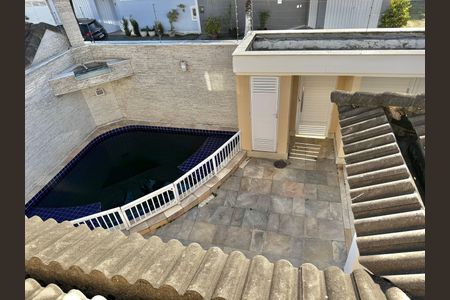 Casa de condomínio à venda com 280m², 4 quartos e 2 vagasSuíte 1 - Varanda - Vista
