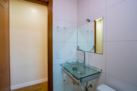 Apartamento à venda com 70m², 2 quartos e 1 vaga Apartamento à venda com 70m², 2 quartos e 1 vagaBanheiro social