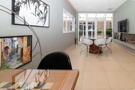 Apartamento à venda com 47m², 1 quarto e 1 vaga Apartamento à venda com 47m², 1 quarto e 1 vagaÁrea Comum - Salão de Jogos