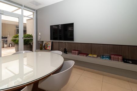 Apartamento à venda com 47m², 1 quarto e 1 vaga Apartamento à venda com 47m², 1 quarto e 1 vagaÁrea Comum - Salão de Jogos