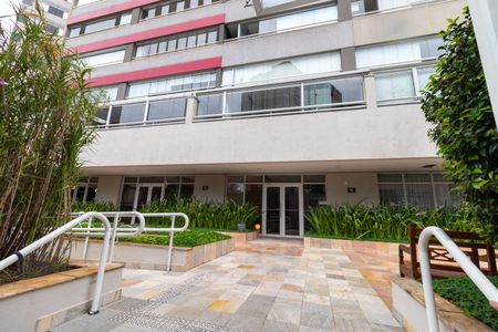 Apartamento à venda com 47m², 1 quarto e 1 vaga Apartamento à venda com 47m², 1 quarto e 1 vagaFachada e Portaria