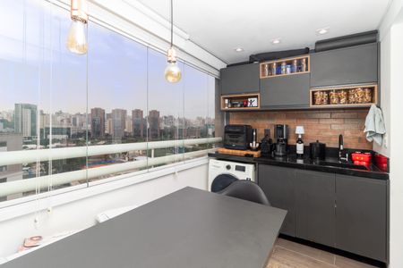 Apartamento à venda com 47m², 1 quarto e 1 vaga Apartamento à venda com 47m², 1 quarto e 1 vagaVaranda e Área de Serviço