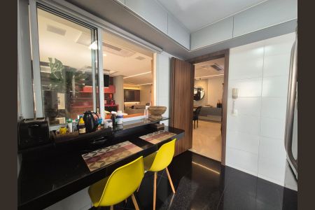 Apartamento à venda com 144m², 4 quartos e 3 vagasCozinha