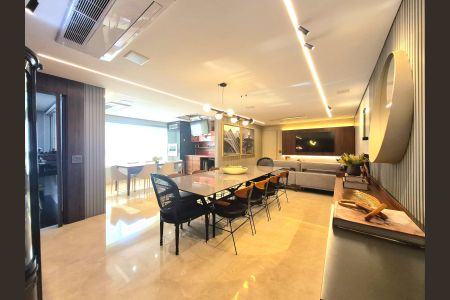 Apartamento à venda com 144m², 4 quartos e 3 vagasSala