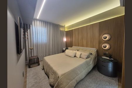 Apartamento à venda com 144m², 4 quartos e 3 vagasQuarto