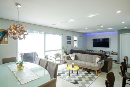 Apartamento à venda com 125m², 3 quartos e 3 vagasSala