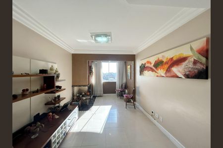 Apartamento para alugar com 170m², 3 quartos e 2 vagas Apartamento para alugar com 170m², 3 quartos e 2 vagasSala