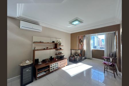 Apartamento para alugar com 170m², 3 quartos e 2 vagas Apartamento para alugar com 170m², 3 quartos e 2 vagasSala