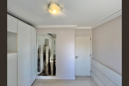 Apartamento para alugar com 170m², 3 quartos e 2 vagas Apartamento para alugar com 170m², 3 quartos e 2 vagasQuarto