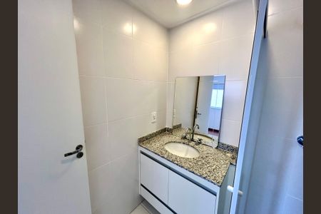Apartamento para alugar com 86m², 2 quartos e 1 vaga Apartamento para alugar com 86m², 2 quartos e 1 vagaBanheiro da Suíte 2