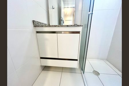 Apartamento para alugar com 86m², 2 quartos e 1 vaga Apartamento para alugar com 86m², 2 quartos e 1 vagaBanheiro da Suíte 1