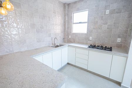 cozinha de apartamento à venda com 3 quartos, 90m² em Castelo, Belo Horizonte