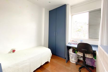 Apartamento à venda com 111m², 3 quartos e 2 vagasQuarto 3