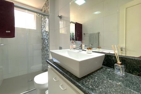 Apartamento à venda com 111m², 3 quartos e 2 vagasBanheiro