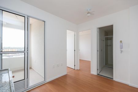 Sala de apartamento para alugar com 2 quartos, 34m² em Jardim Monte Kemel, São Paulo