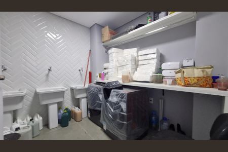 Apartamento para alugar com 34m², 2 quartos e sem vagaLavanderia