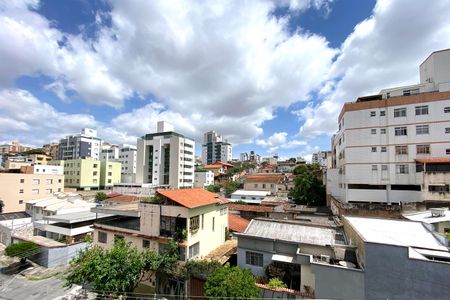 Vista da Suite 1 de apartamento à venda com 3 quartos, 135m² em Sagrada Família, Belo Horizonte