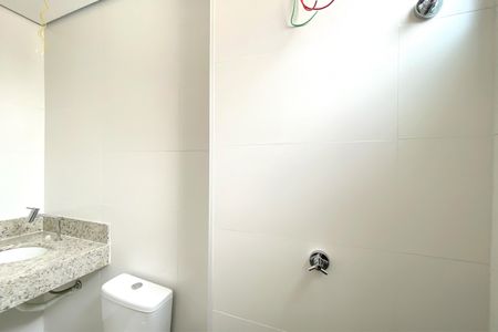 Apartamento à venda com 135m², 3 quartos e 2 vagas Apartamento à venda com 135m², 3 quartos e 2 vagasBanheiro da Suíte 1