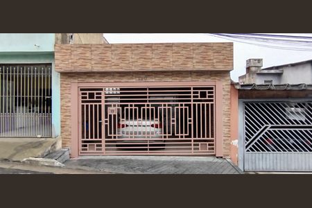 Casa à venda com 150m², 4 quartos e 2 vagasFachada