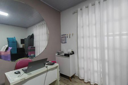 Casa à venda com 150m², 4 quartos e 2 vagasEscritório