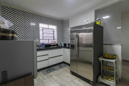 Casa à venda com 150m², 4 quartos e 2 vagasCozinha